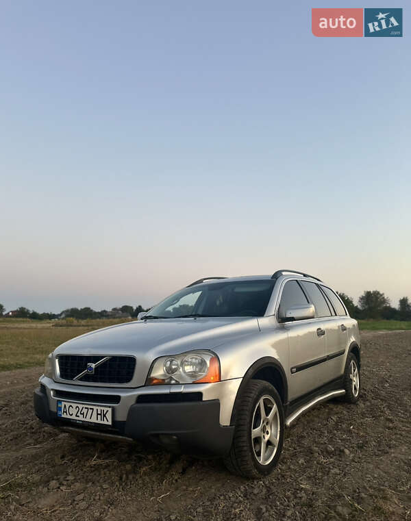 Volvo XC90 2004