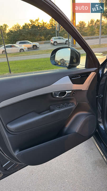 Внедорожник / Кроссовер Volvo XC90 2020 в Киеве