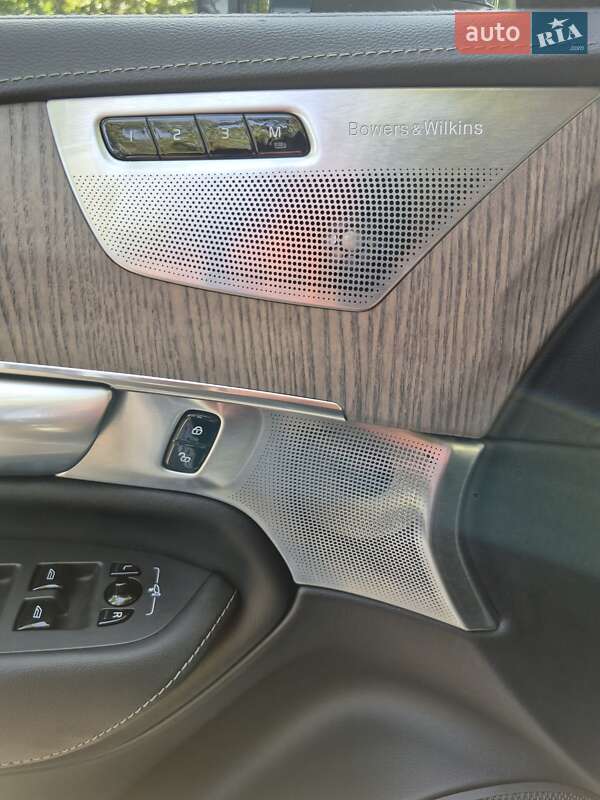 Позашляховик / Кросовер Volvo XC90 2023 в Києві