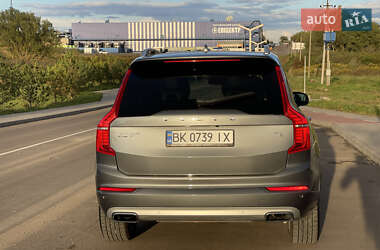 Внедорожник / Кроссовер Volvo XC90 2019 в 