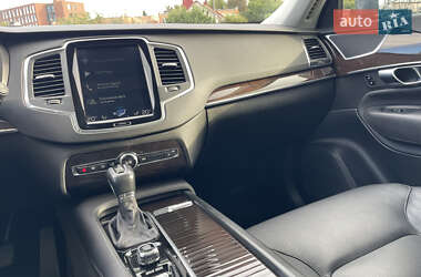Внедорожник / Кроссовер Volvo XC90 2019 в 