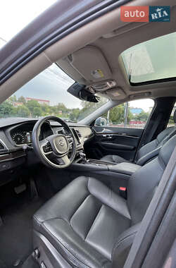 Внедорожник / Кроссовер Volvo XC90 2019 в 