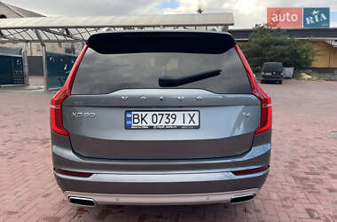 Внедорожник / Кроссовер Volvo XC90 2019 в 
