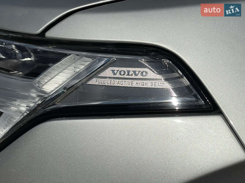 Внедорожник / Кроссовер Volvo XC90 2018 в Днепре