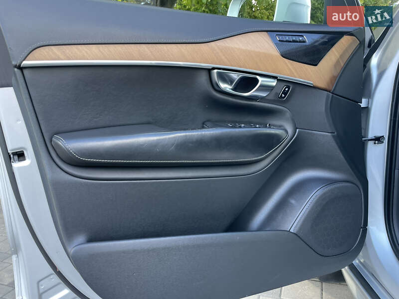 Внедорожник / Кроссовер Volvo XC90 2018 в Днепре
