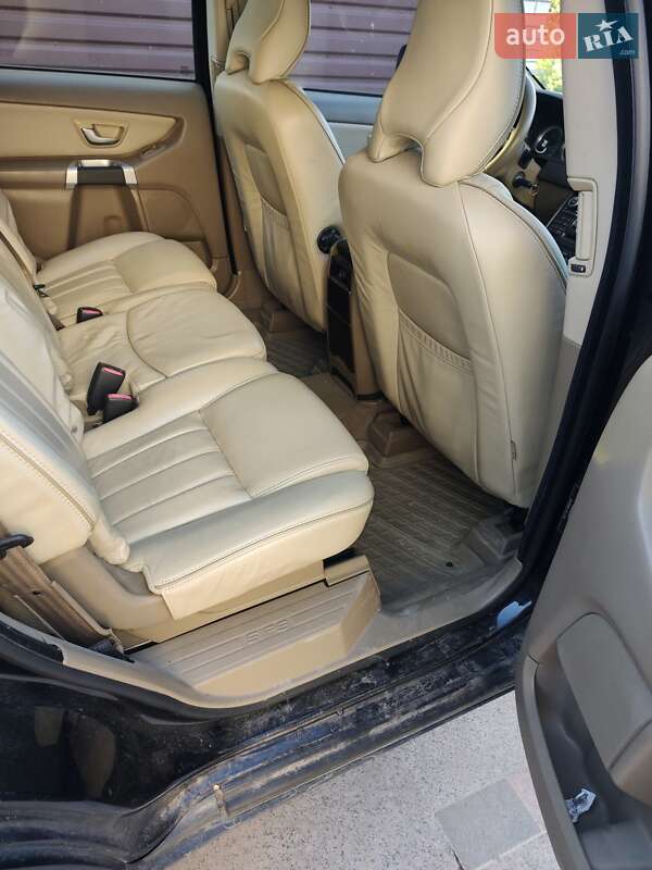 Позашляховик / Кросовер Volvo XC90 2011 в Звягелі