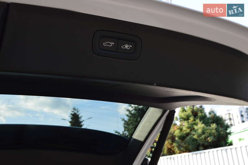 Внедорожник / Кроссовер Volvo XC90 2019 в Ивано-Франковске