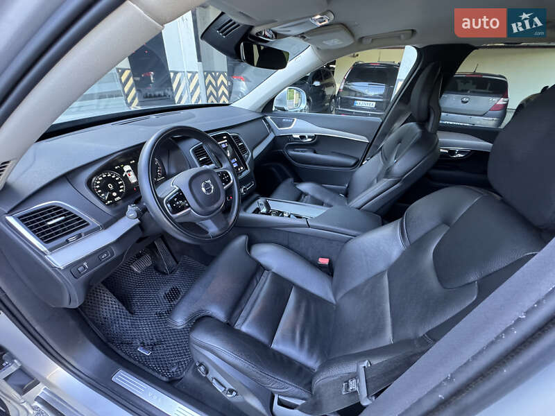 Внедорожник / Кроссовер Volvo XC90 2021 в Киеве
