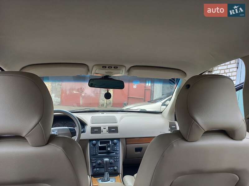 Внедорожник / Кроссовер Volvo XC90 2004 в Киеве фото 28 Внедорожник / Кроссовер Volvo XC90 2004 в Киеве
