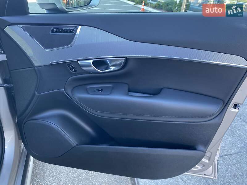 Позашляховик / Кросовер Volvo XC90 2022 в Києві фото 14 Позашляховик / Кросовер Volvo XC90 2022 в Києві