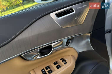 Позашляховик / Кросовер Volvo XC90 2019 в  фото 33 Позашляховик / Кросовер Volvo XC90 2019 в