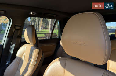 Позашляховик / Кросовер Volvo XC90 2019 в  фото 39 Позашляховик / Кросовер Volvo XC90 2019 в