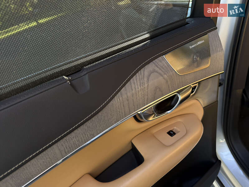 Внедорожник / Кроссовер Volvo XC90 2019 в Киеве фото 44 Внедорожник / Кроссовер Volvo XC90 2019 в Киеве
