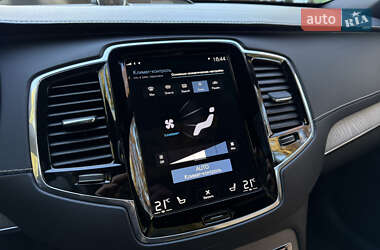 Позашляховик / Кросовер Volvo XC90 2019 в  фото 82 Позашляховик / Кросовер Volvo XC90 2019 в