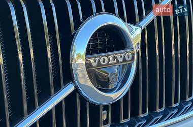 Позашляховик / Кросовер Volvo XC90 2019 в 