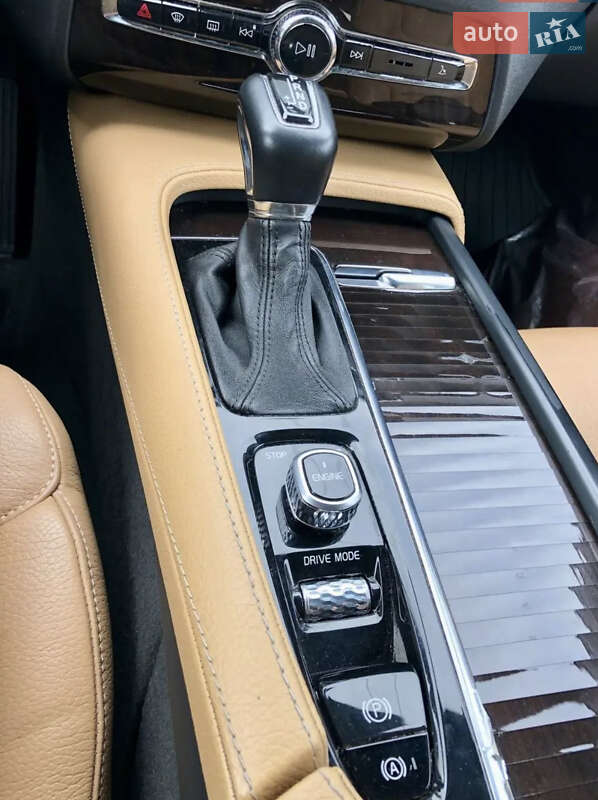 Позашляховик / Кросовер Volvo XC90 2016 в Львові фото 12 Позашляховик / Кросовер Volvo XC90 2016 в Львові