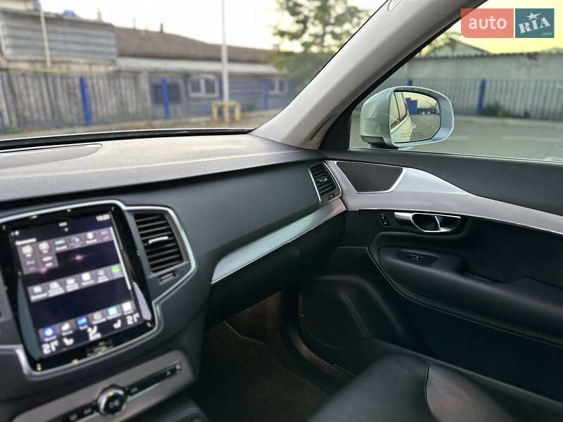 Внедорожник / Кроссовер Volvo XC90 2016 в Тернополе