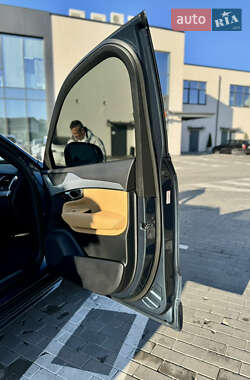 Внедорожник / Кроссовер Volvo XC90 2017 в 