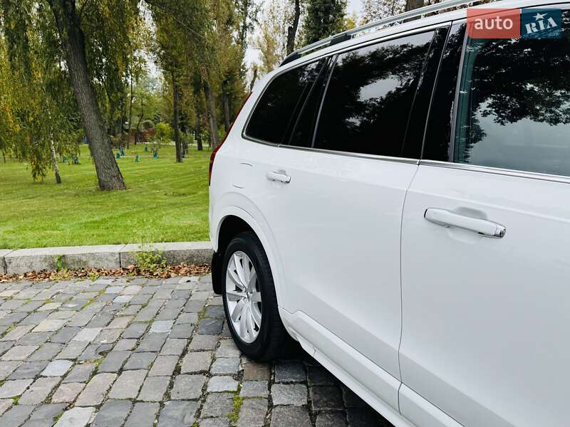 Позашляховик / Кросовер Volvo XC90 2015 в Києві фото 40 Позашляховик / Кросовер Volvo XC90 2015 в Києві