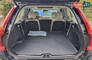 Внедорожник / Кроссовер Volvo XC90 2019 в 