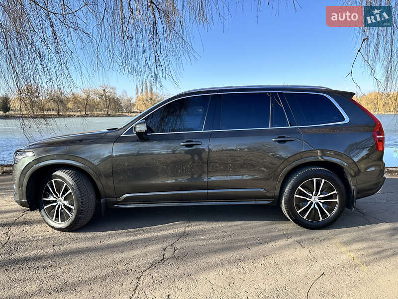 Внедорожник / Кроссовер Volvo XC90 2021 в Ровно