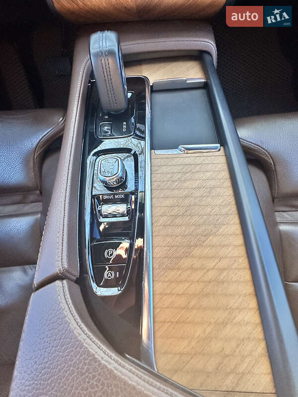 Внедорожник / Кроссовер Volvo XC90 2021 в Ровно