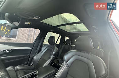 Внедорожник / Кроссовер Volvo XC90 2016 в 