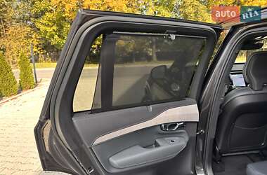 Внедорожник / Кроссовер Volvo XC90 2022 в 