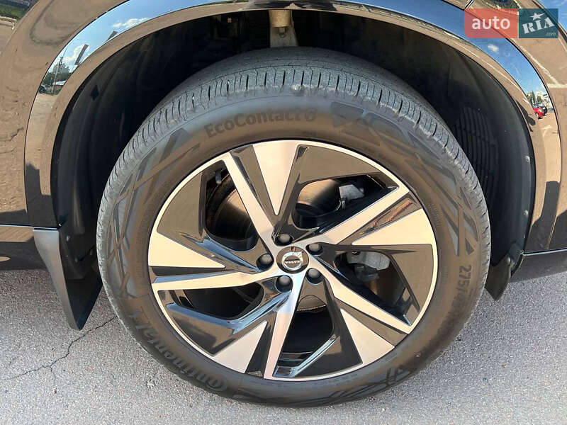 Внедорожник / Кроссовер Volvo XC90 2020 в Киеве