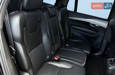 Внедорожник / Кроссовер Volvo XC90 2021 в 