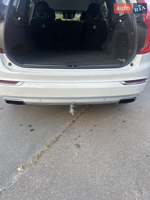 Позашляховик / Кросовер Volvo XC90 2018 в Києві фото 14 Позашляховик / Кросовер Volvo XC90 2018 в Києві