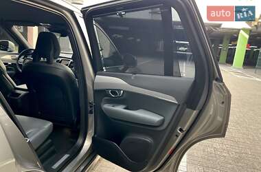 Позашляховик / Кросовер Volvo XC90 2020 в  фото 48 Позашляховик / Кросовер Volvo XC90 2020 в