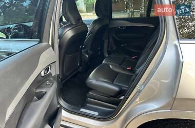 Внедорожник / Кроссовер Volvo XC90 2022 в 