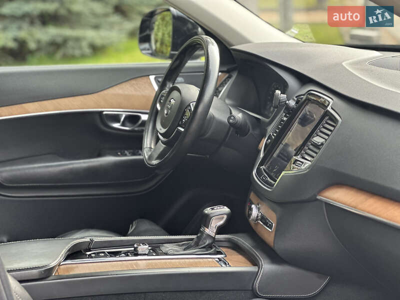 Внедорожник / Кроссовер Volvo XC90 2015 в Киеве