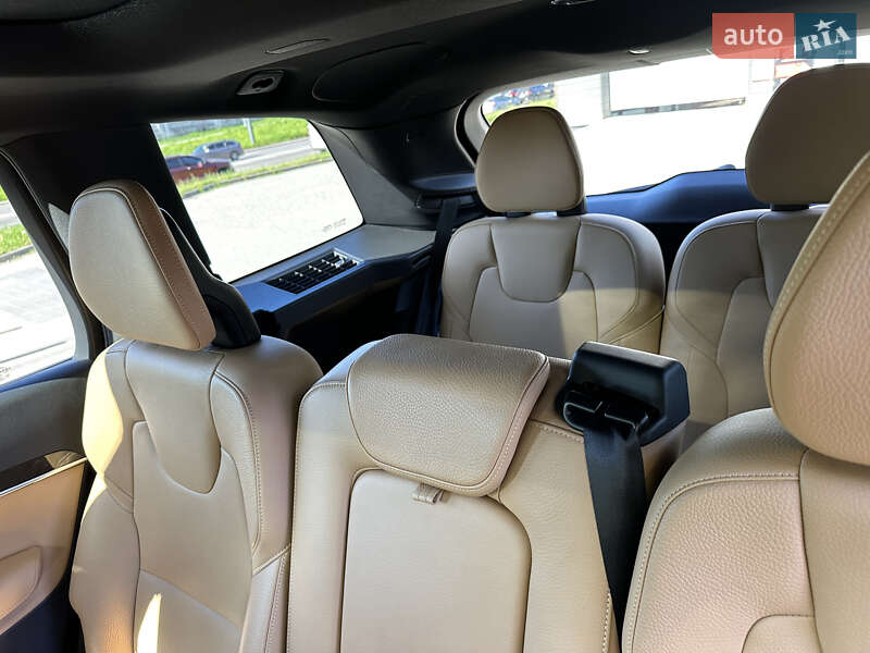 Внедорожник / Кроссовер Volvo XC90 2017 в Львове фото 7 Внедорожник / Кроссовер Volvo XC90 2017 в Львове