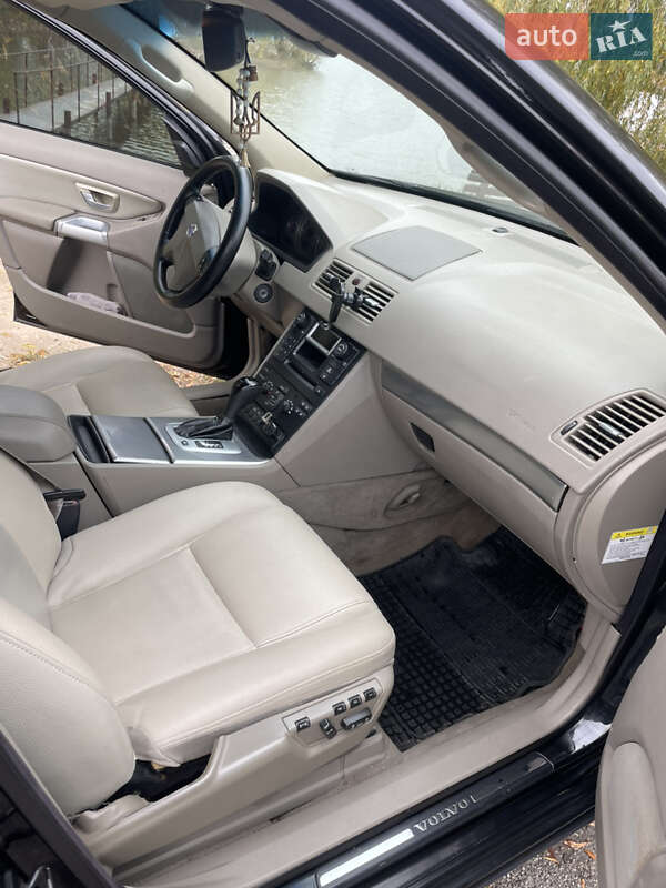 Позашляховик / Кросовер Volvo XC90 2004 в Бердичеві фото 13 Позашляховик / Кросовер Volvo XC90 2004 в Бердичеві