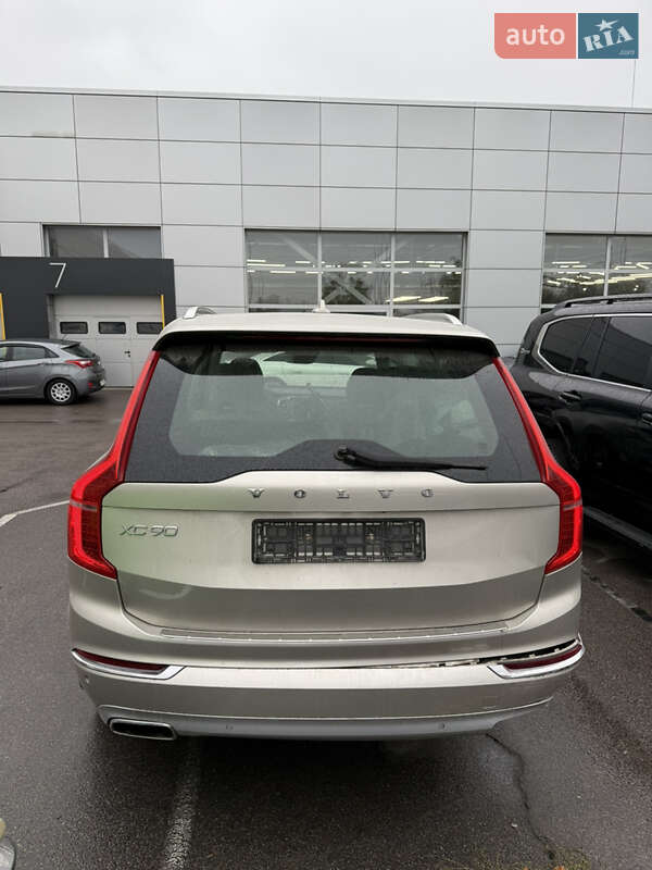 Позашляховик / Кросовер Volvo XC90 2016 в Києві