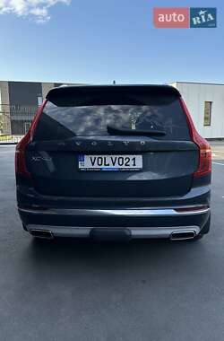Позашляховик / Кросовер Volvo XC90 2019 в 