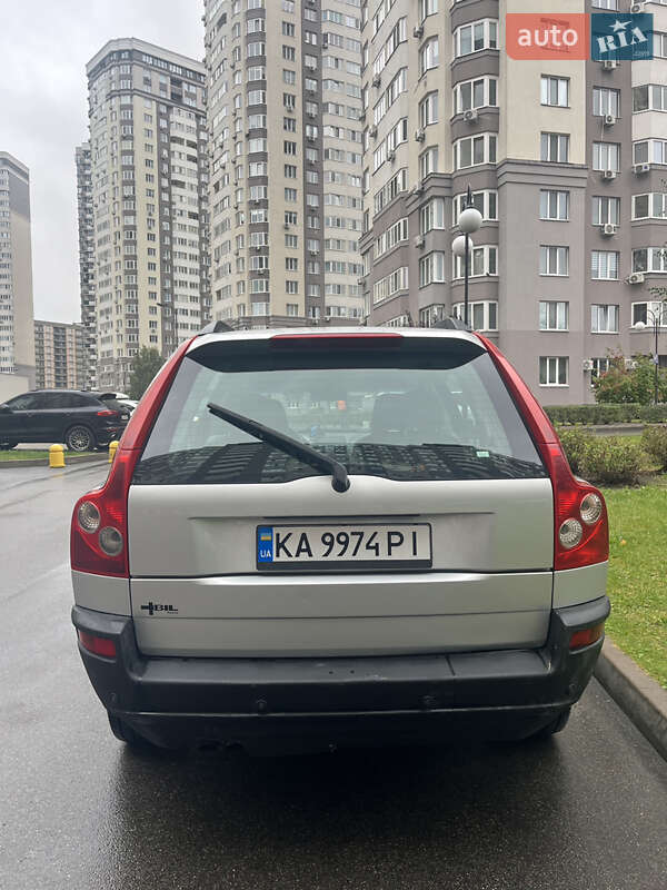 Внедорожник / Кроссовер Volvo XC90 2005 в Киеве