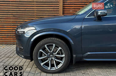 Внедорожник / Кроссовер Volvo XC90 2017 в 