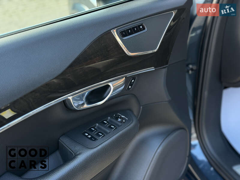 Позашляховик / Кросовер Volvo XC90 2017 в Одесі фото 20 Позашляховик / Кросовер Volvo XC90 2017 в Одесі