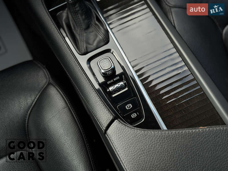 Позашляховик / Кросовер Volvo XC90 2017 в Одесі фото 37 Позашляховик / Кросовер Volvo XC90 2017 в Одесі