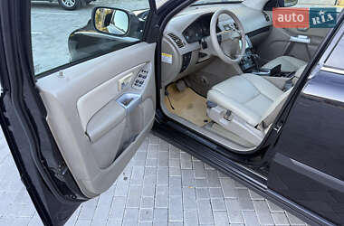 Позашляховик / Кросовер Volvo XC90 2004 в 