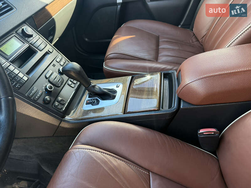 Внедорожник / Кроссовер Volvo XC90 2011 в Стрые