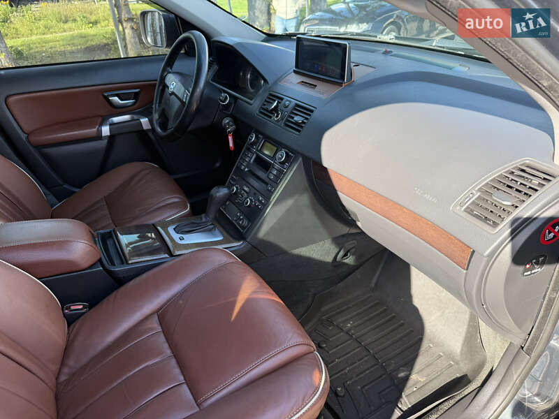 Внедорожник / Кроссовер Volvo XC90 2011 в Стрые