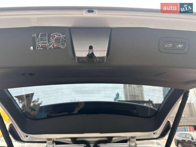 Позашляховик / Кросовер Volvo XC90 2021 в Києві фото 24 Позашляховик / Кросовер Volvo XC90 2021 в Києві