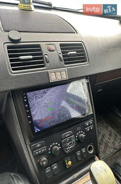 Внедорожник / Кроссовер Volvo XC90 2004 в  фото 4 Внедорожник / Кроссовер Volvo XC90 2004 в