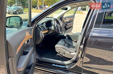 Позашляховик / Кросовер Volvo XC90 2021 в  фото 16 Позашляховик / Кросовер Volvo XC90 2021 в