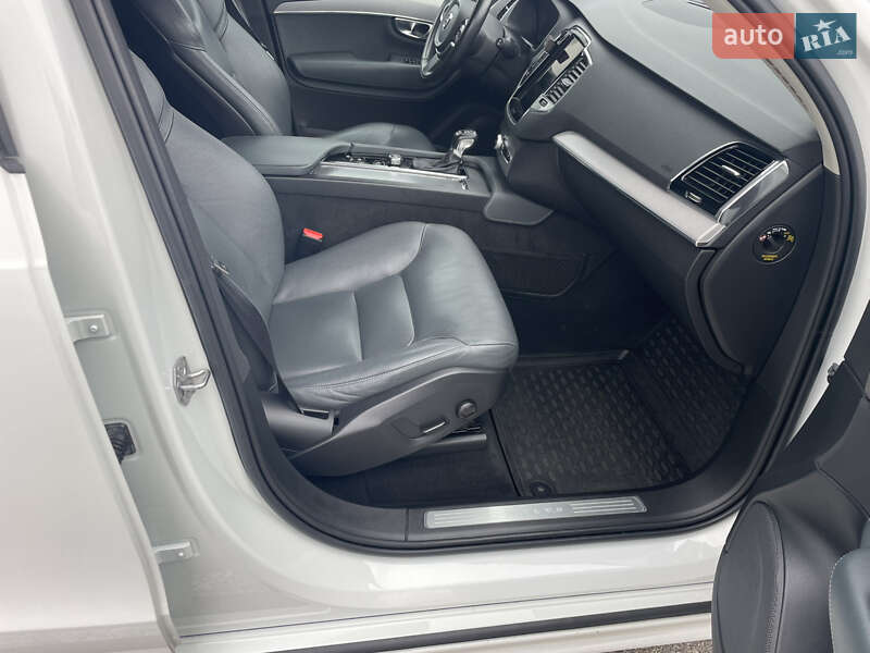 Внедорожник / Кроссовер Volvo XC90 2019 в Киеве фото 8 Внедорожник / Кроссовер Volvo XC90 2019 в Киеве