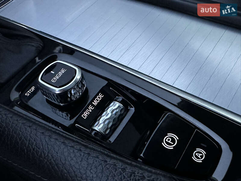 Внедорожник / Кроссовер Volvo XC90 2016 в Дрогобыче фото 38 Внедорожник / Кроссовер Volvo XC90 2016 в Дрогобыче